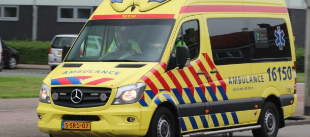 ambulance-3676918_1920.jpg